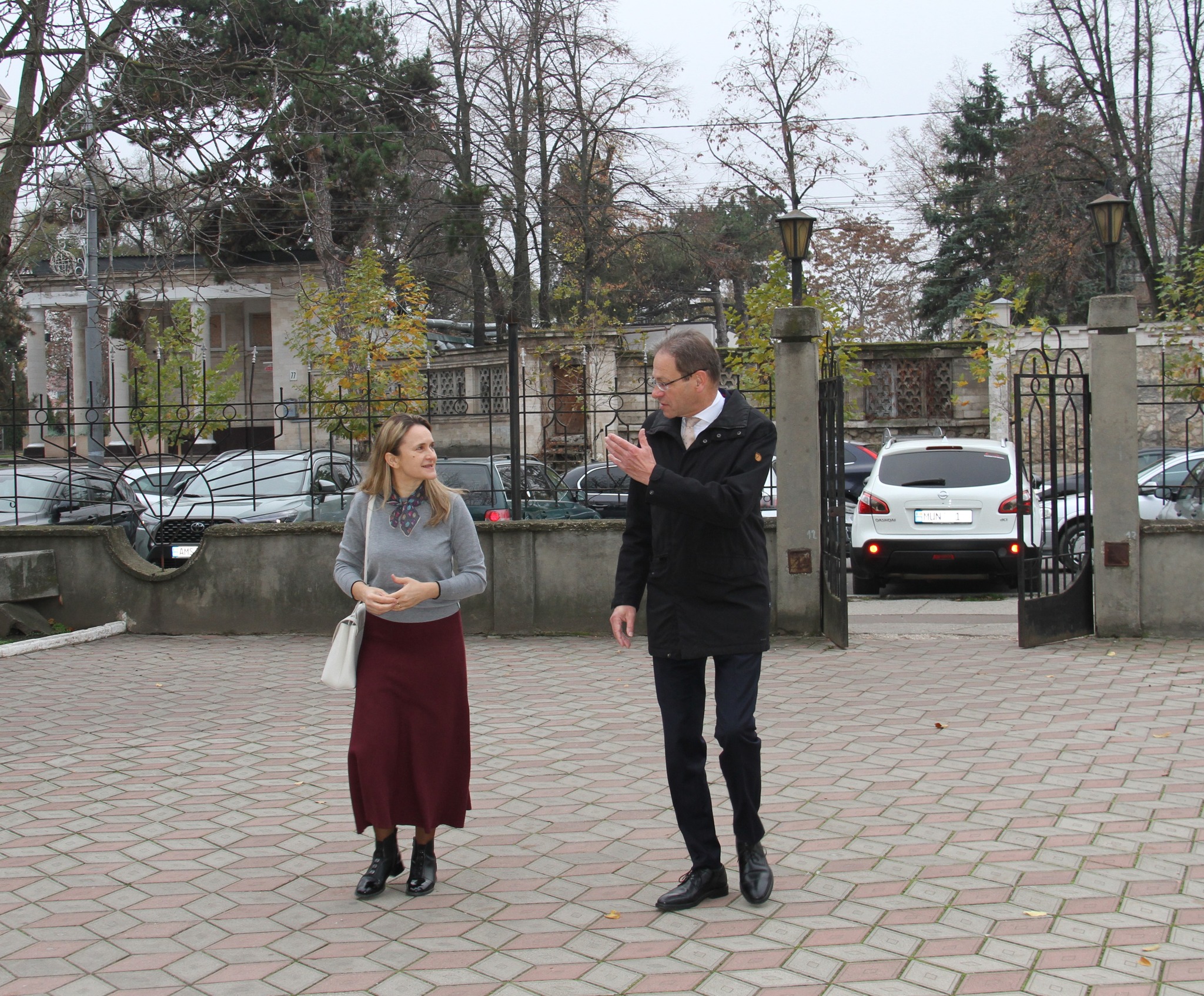 1763374988847 Ambasadorul%20Hubert%20Knirsch%20la%20USM