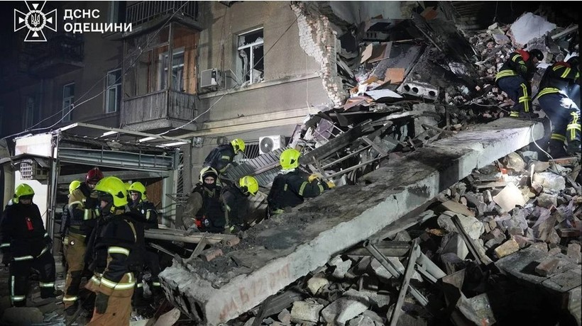 Atac masiv cu drone la Odesa, unde sunt 23 de răniţi şi zeci de clădiri au fost avariate. Harkovul a rămas fără curent electric