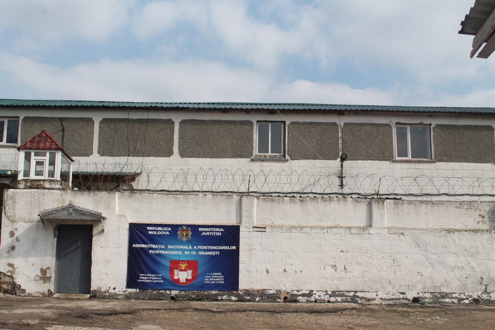Tentativă de evadare din Penitenciarul nr.18 „Brănești”. Doi deținuți, prinși de oamenii legii