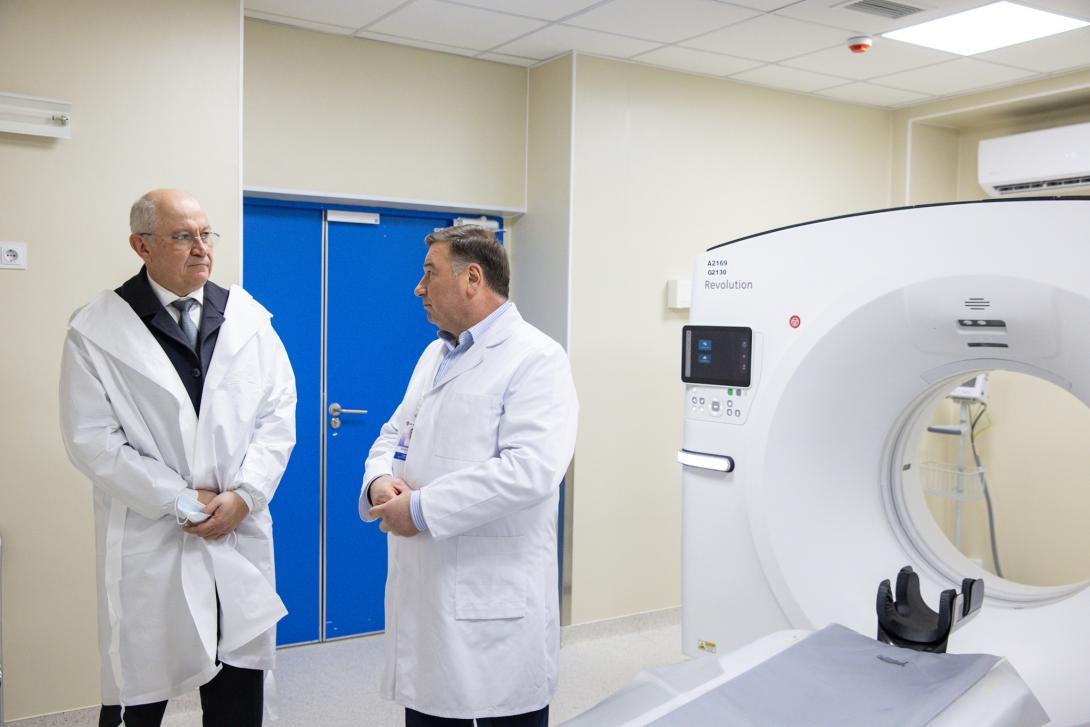 Premierul Alexandru Munteanu, în vizită la Spitalul Raional Hâncești: Mulțumim medicilor pentru că, în condiții adesea dificile, salvează vieți