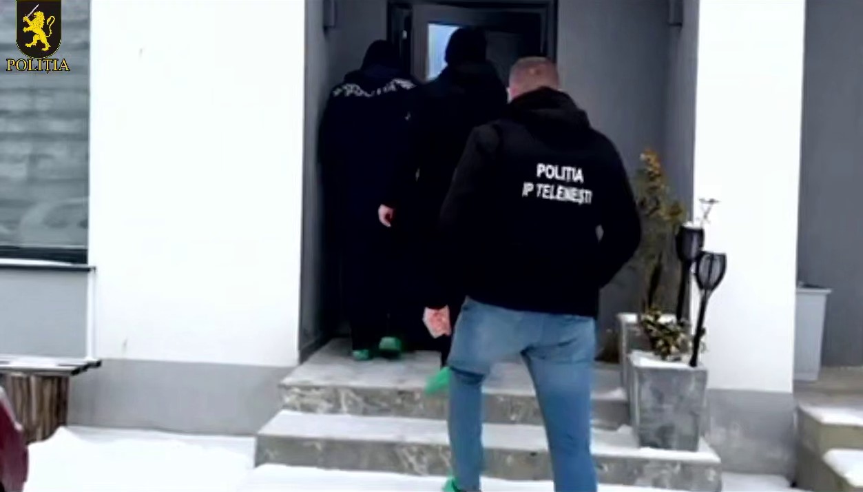 VIDEO // Trei tineri din Orhei, reținuți pentru șantaj