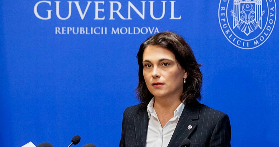Noi măsuri privind regimul armelor. Ministra Daniella Misail-Nichitin: „Permisele vor fi reînnoite o dată la trei ani, iar deținătorii trebuie să participe la un curs de instruire”