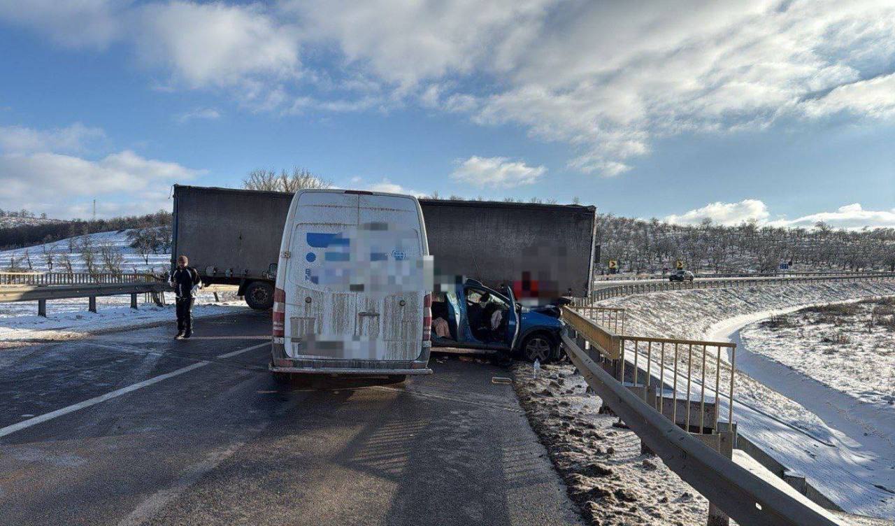 Grav accident în Anenii Noi. Patru copii au avut nevoie de ajutor medical