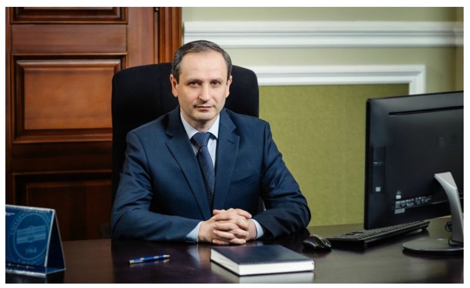 Salariile și veniturile rectorilor universităților de top din R. Moldova. Viorel Bostan, cel mai bine plătit