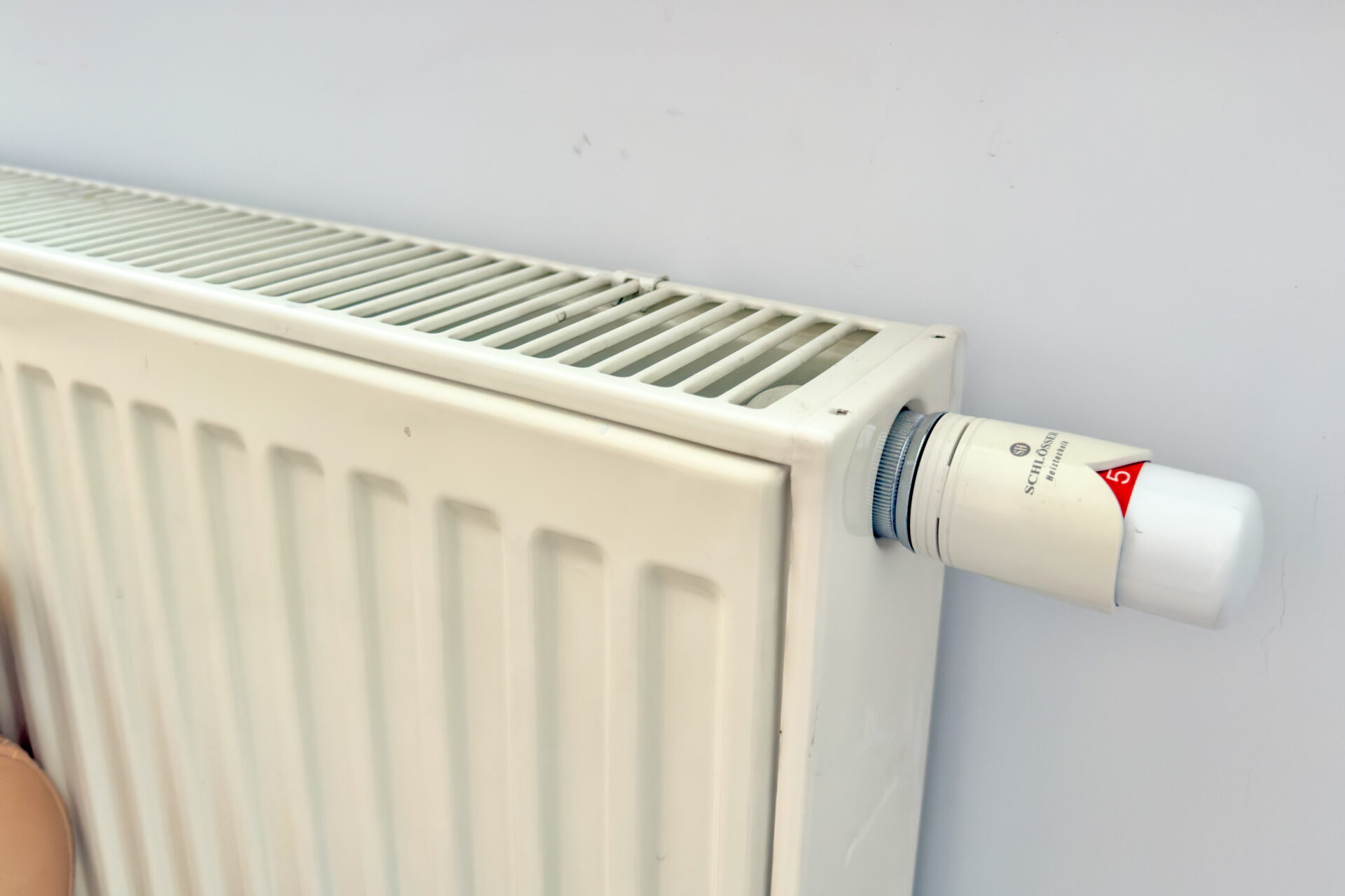 ANRE: Tariful la căldură în Chișinău scade la 2 020 lei/Gcal