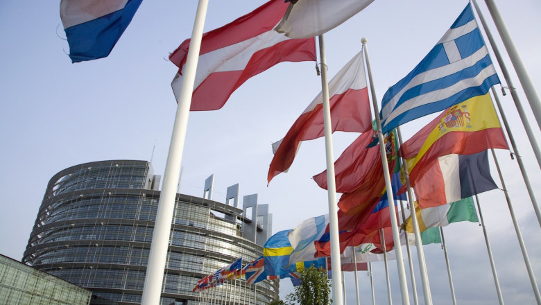 Două treimi dintre europeni consideră că securitatea ţării lor este ameninţată