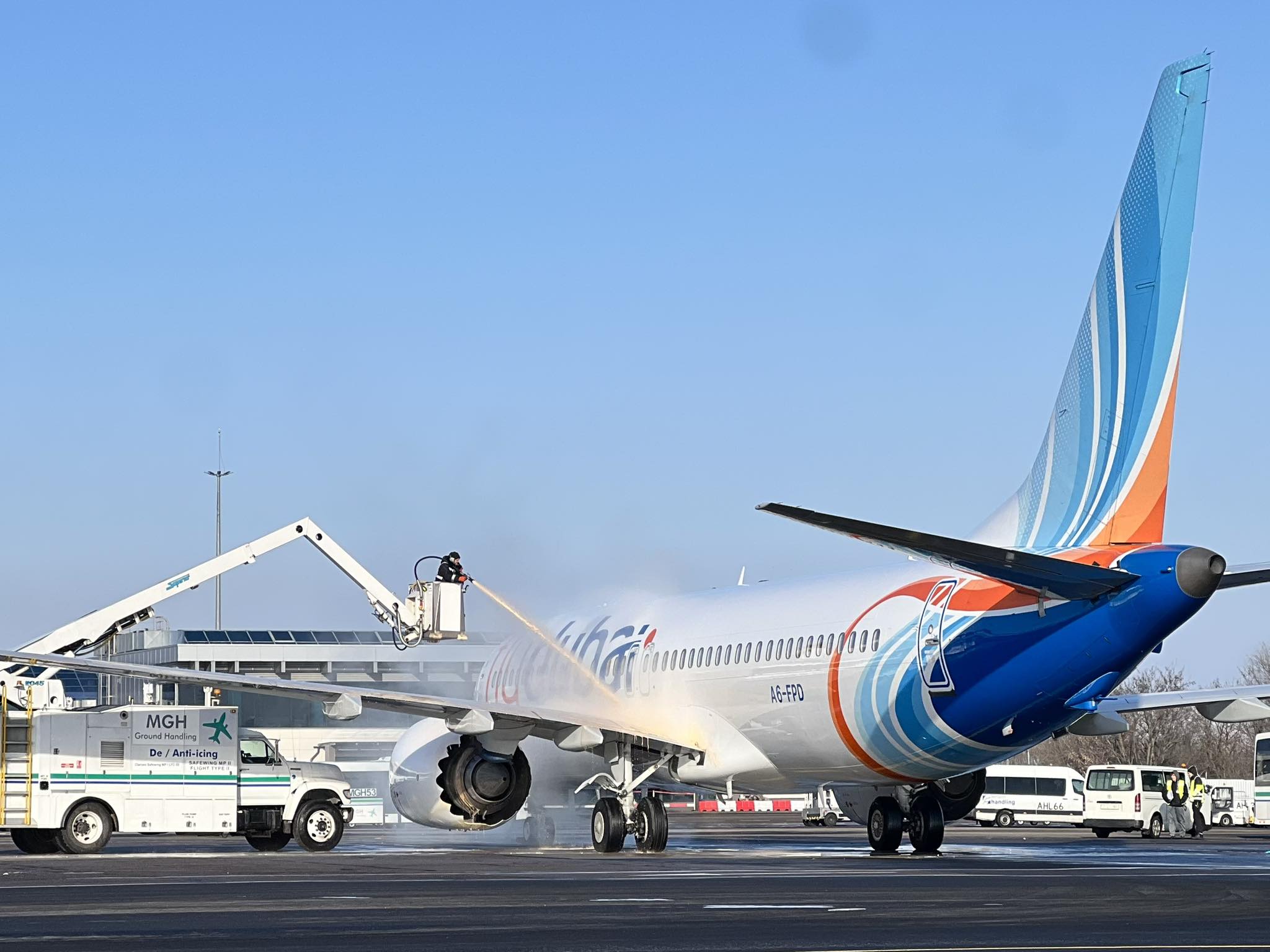 Atenție, pasageri! Posibile întârzieri pe Aeroportul din Chișinău din cauza vremii