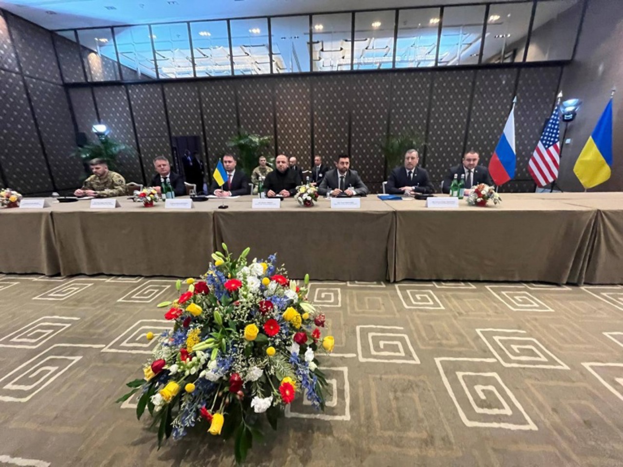 Discuțiile dintre Rusia și  Ucraina se reiau miercuri la Geneva