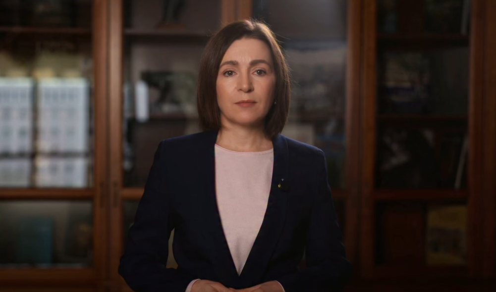 VIDEO // Maia Sandu avertizează cetățenii să nu cadă în capcanele escrocilor: Angajații băncilor, polițiștii sau funcționarii nu cer parole sau coduri