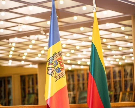 Membrii Comitetului pentru afaceri externe din Seimasul Republicii Lituania efectuează o vizită în Republica Moldova