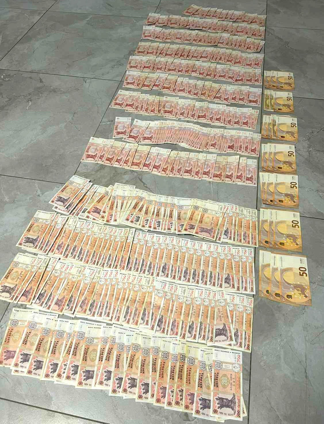 AUDIO // „Au calculat 10 cm de asfalt, dar au pus 6-8”. CNA prezintă probe în dosarul delapidării fondurilor naționale și externe pentru infrastructură