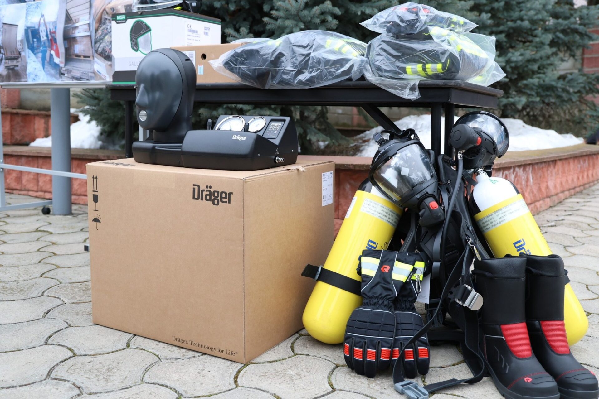 Echipamente moderne de intervenție și protecție a salvatorilor, donate de Danemarca pentru IGSU