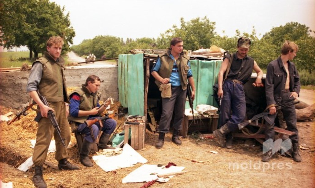 Războiul care nu se uită // Povestea unui polițist de pe Nistru: „Intrau cu mașina blindată în sat și împușcau”