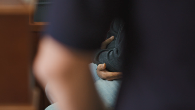 A bătut până la moarte un bărbat și l-a jefuit pe altul. Un tânăr din capitală, condamnat la 12 ani de închisoare