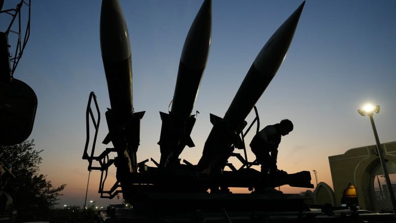 Iranul afirmă că Ucraina devine o "ţintă legitimă" pentru că sprijină Israelul cu drone