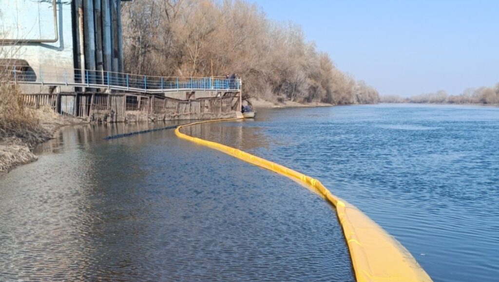 Apă-Canal Chișinău a instalat baraje de protecție pe Nistru, la Vadul lui Vodă