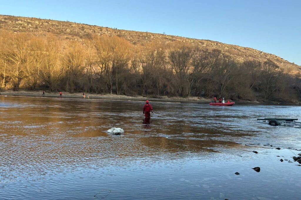 Baraje suplimentare pe Nistru pentru a opri poluarea cu produse petroliere