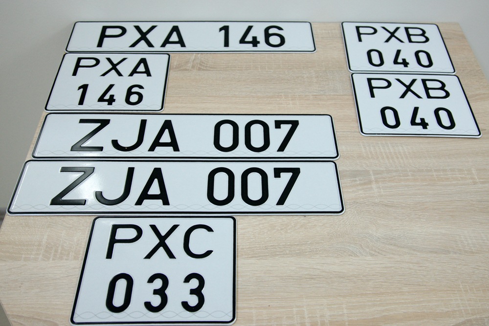 Obținerea plăcuțelor de înmatriculare moldovenești, îngreunată de regimul separatist de la Tiraspol