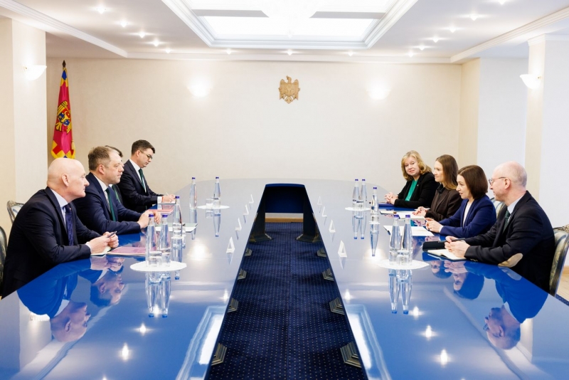 Maia Sandu, discuții cu ministrul irlandez pentru Afaceri Europene și Apărare despre avansarea procesului de aderare a R. Moldova la UE
