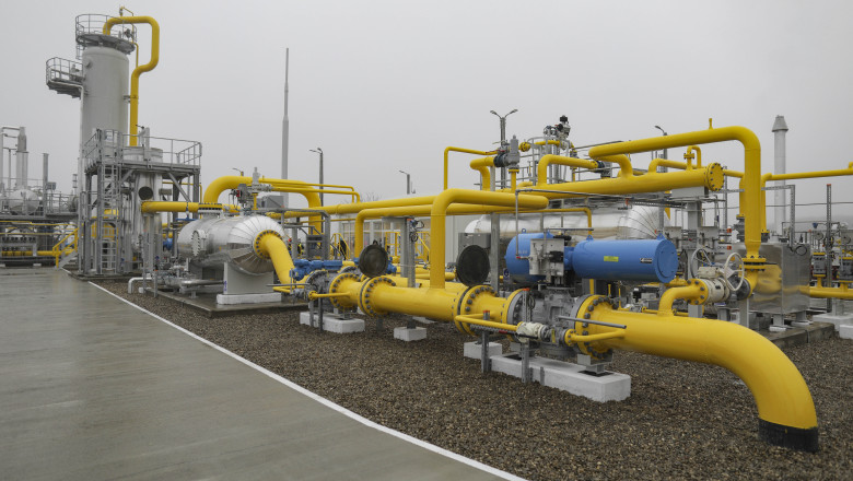 Comisia Europeană cere statelor UE să înceapă mai devreme stocarea gazelor pentru iarnă, pe fondul tensiunilor din Orientul Mijlociu