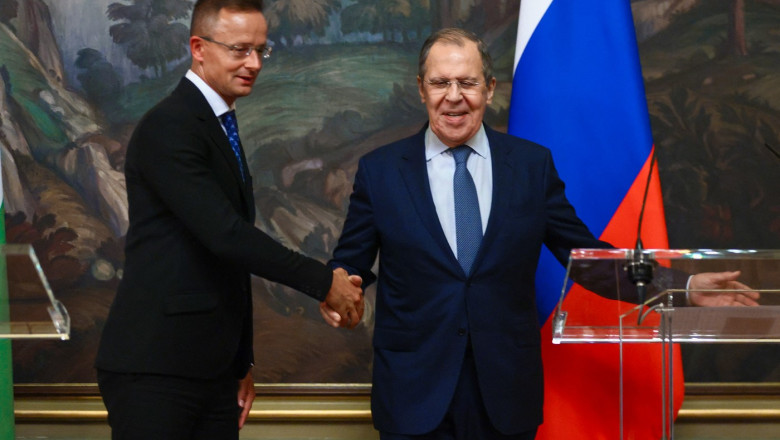 Ministrul maghiar de Externe recunoaște că l-a sunat pe Serghei Lavrov în Rusia în timpul unor reuniuni importante ale UE