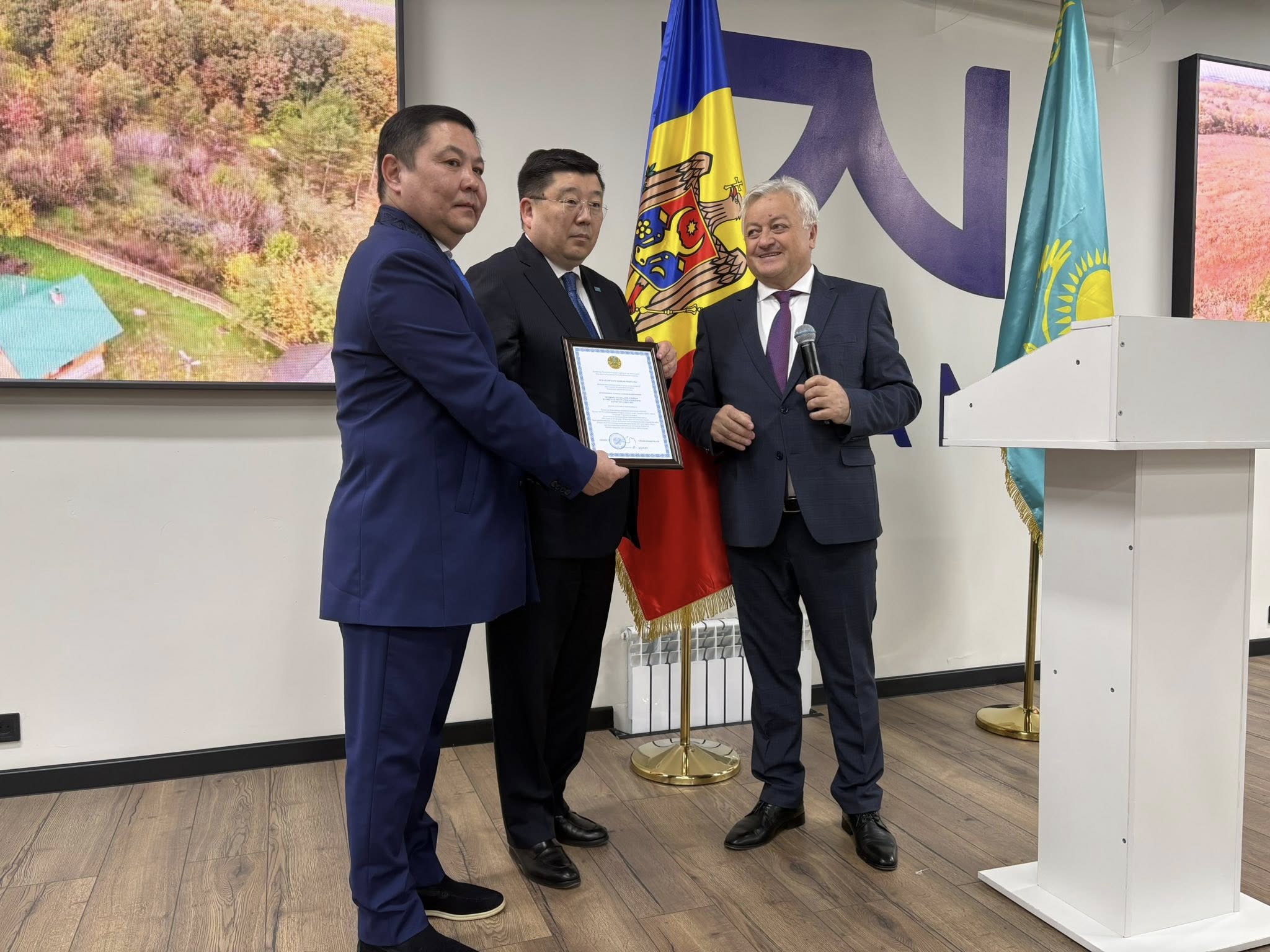 FOTO // Republica Moldova a deschis un Consulat onorific la Almatî, Kazahstan