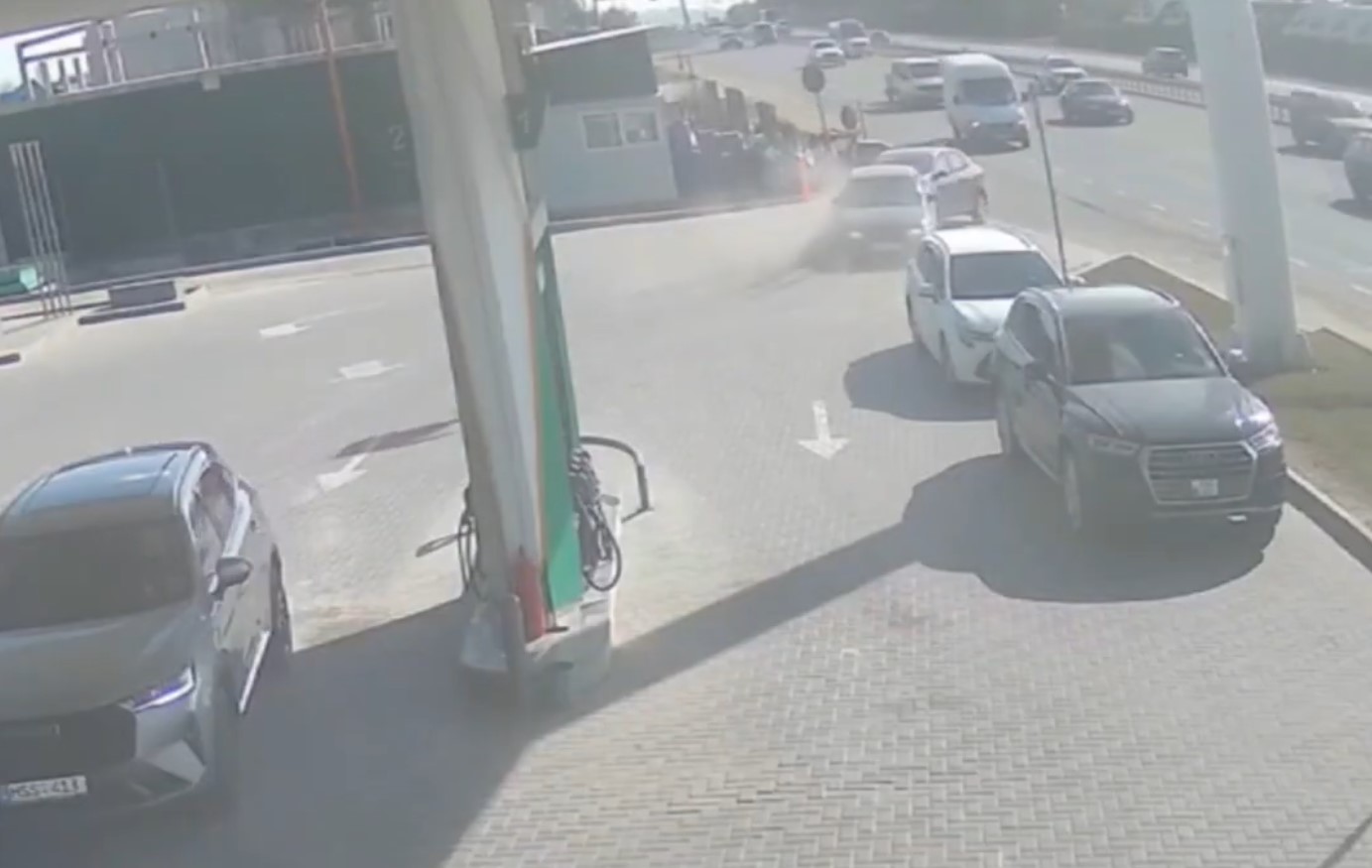 VIDEO // Urmărire ca în filme la Stăuceni. Un cuplu, reținut cu droguri de circa 2 milioane lei