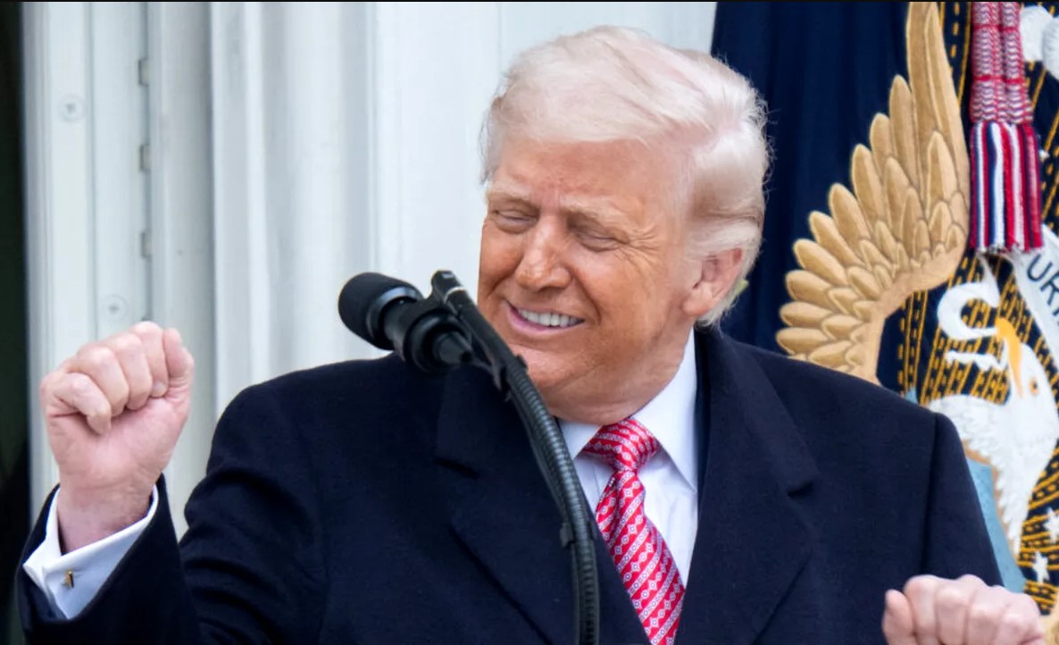 Trump ia în considerare redenumirea Strâmtorii Ormuz. Cum s-ar putea numi