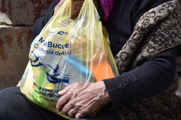 „Masa bucuriei” // Colectă națională de alimente pentru bătrânii singuratici