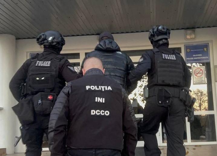 Toți angajații Direcției pentru combaterea criminalității organizate a INI și-au depus cererile de demisie. Acuză CNA de abuz