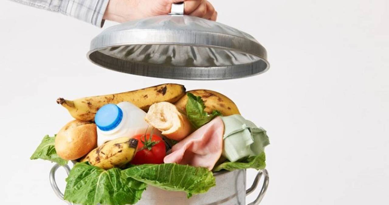 Peste un milion de porții de mâncare, aruncate zilnic în R. Moldova