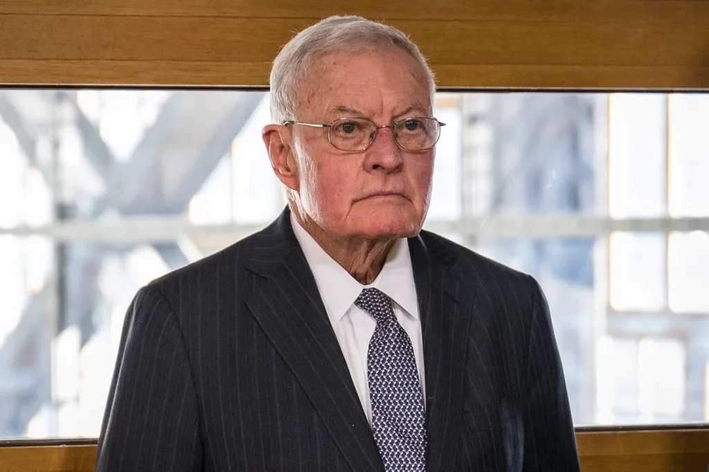 Fostul emisar al lui Trump spune că „NATO e o alianță de lași” și propune o nouă structură de apărare din care să facă parte și Ucraina