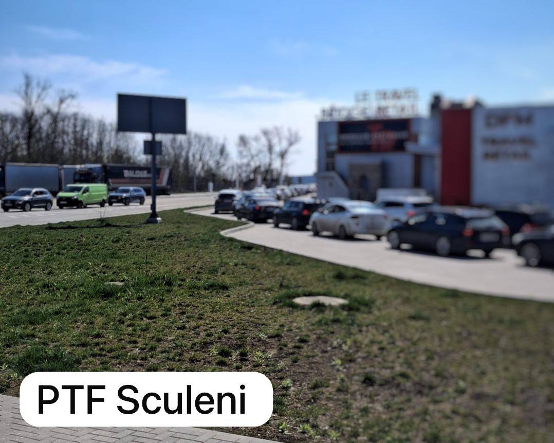 FOTO // Trafic aglomerat la Sculeni, pe sensul de ieșire din R. Moldova