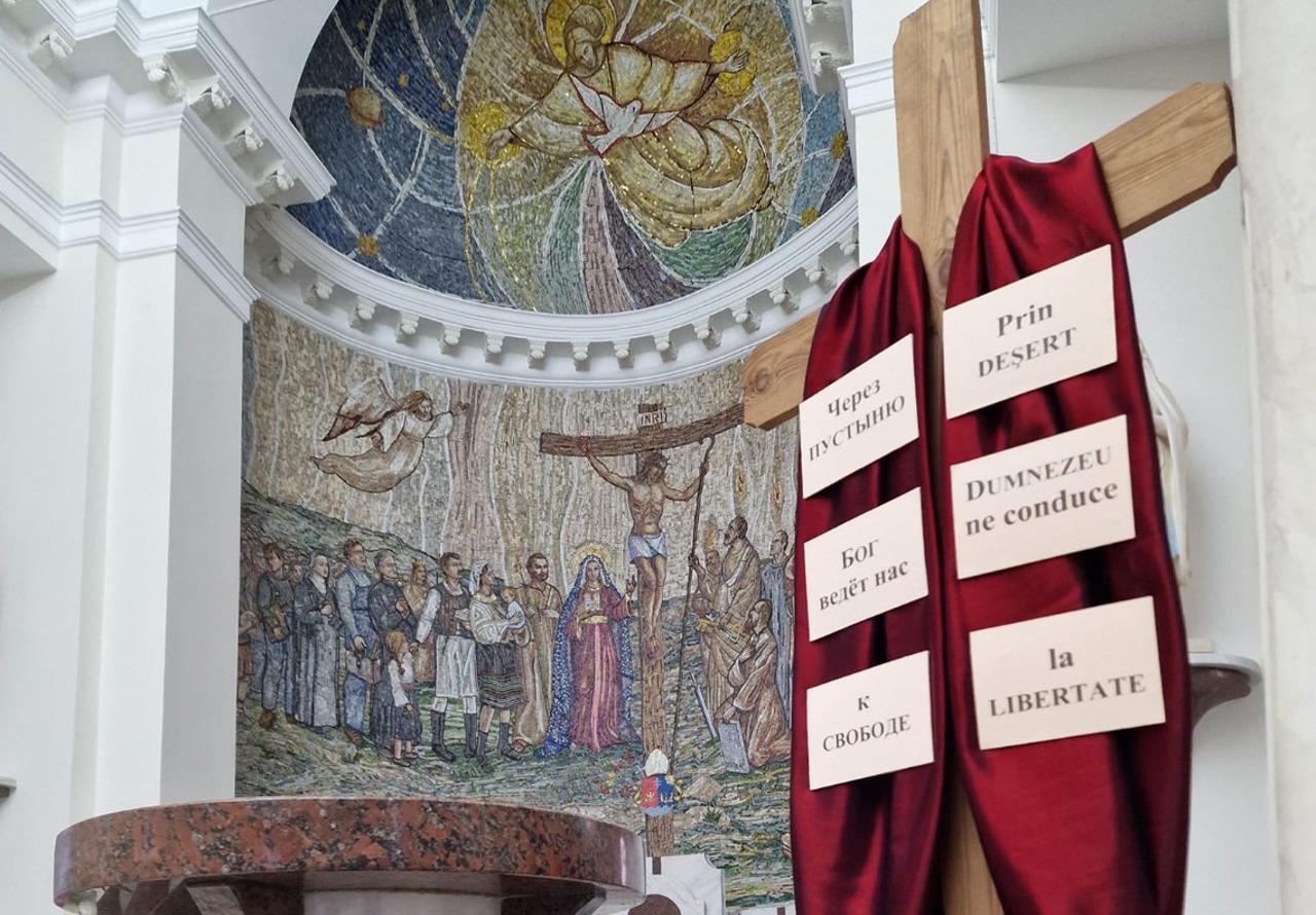 Catolicii sărbătoresc astăzi Învierea Domnului