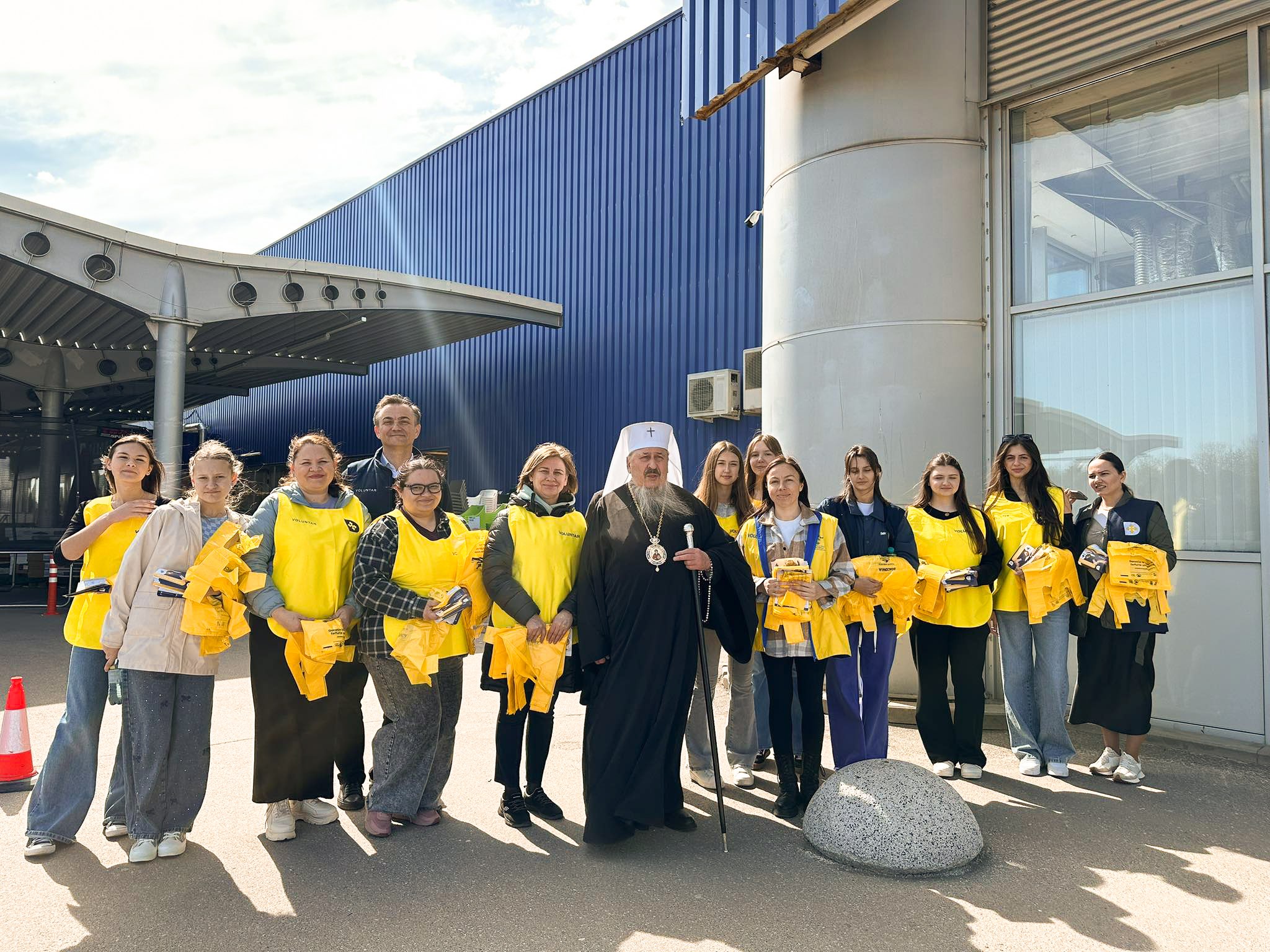 FOTO // Campania ”Masa Bucuriei”, la a 17-a ediție. Mitropolia Basarabiei anunță colectarea unor cantități semnificative de produse pentru nevoiași