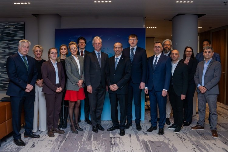 Consultări moldo-neerlandeze dedicate diplomației cibernetice la Haga