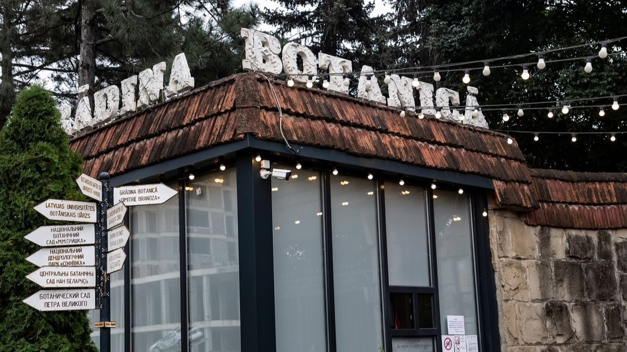 Audit MEC: Grădina Botanică ar fi ratat venituri de circa 10 milioane de lei în trei ani