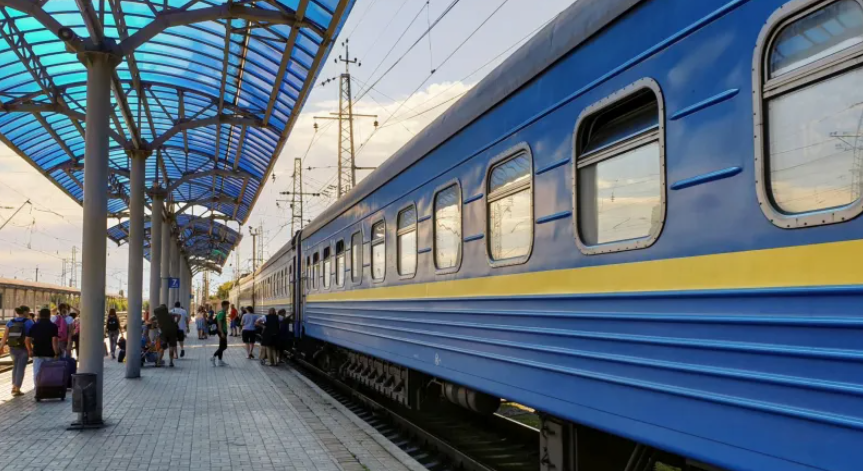Tren direct din Kiev până la Aeroportul Internațional Chișinău, lansat în regim de testare