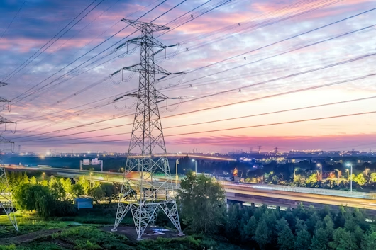 Energeticienii sunt la datorie în perioada sărbătorilor pascale, pentru a asigura funcționarea sistemului electroenergetic național