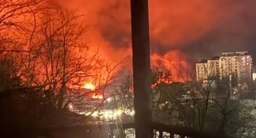 Ucraina a atacat una dintre cele mai mari rafinării ale Rusiei, singura de pe coasta Mării Negre