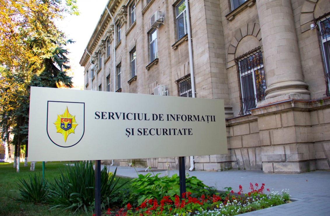 Atenție! O nouă schemă de fraudă. Escrocii se prezintă drept angajați SIS