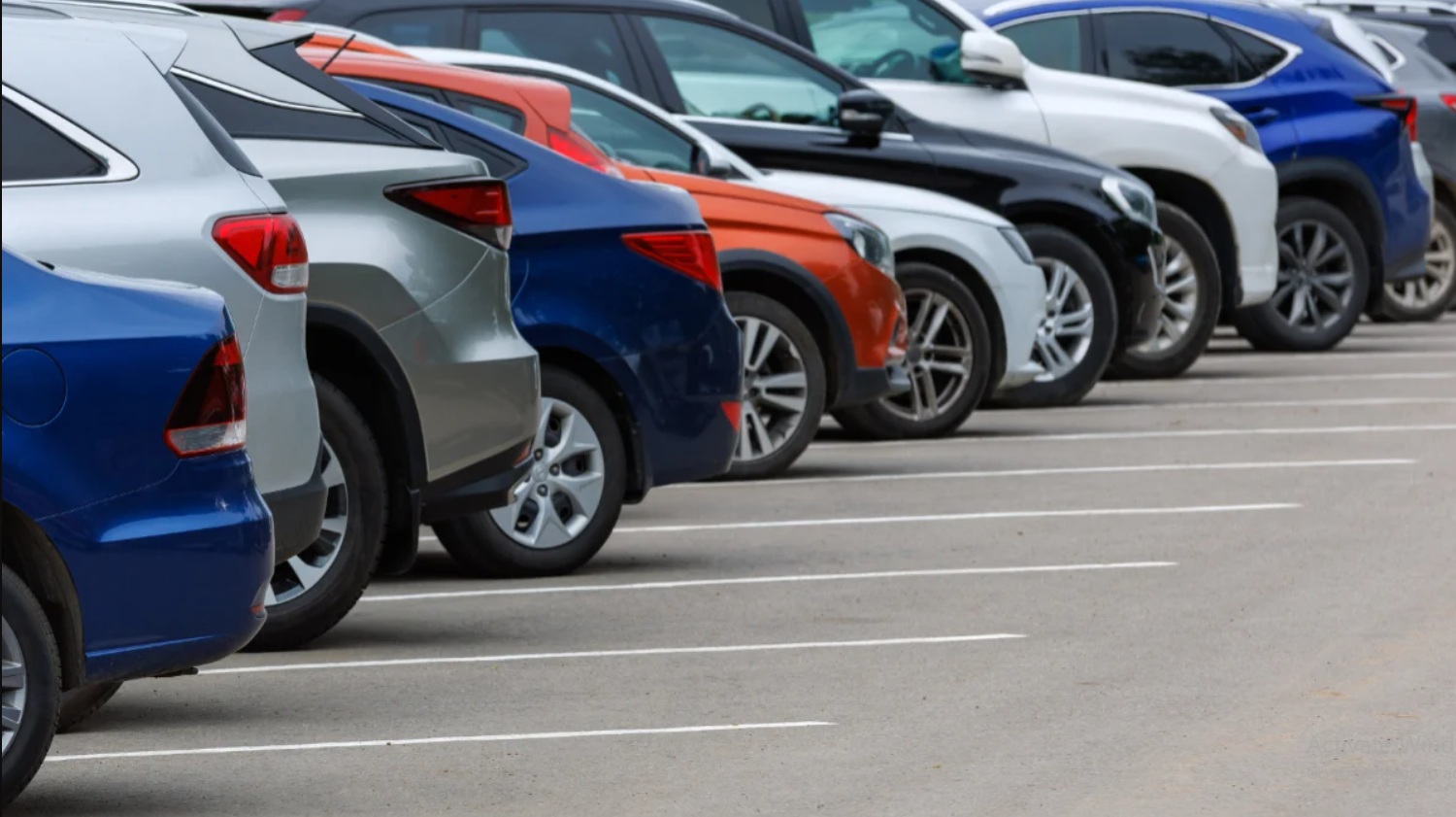 Parcări temporare de Paștele Blajinilor în zona cimitirului „Sfântul Lazăr” din Chișinău