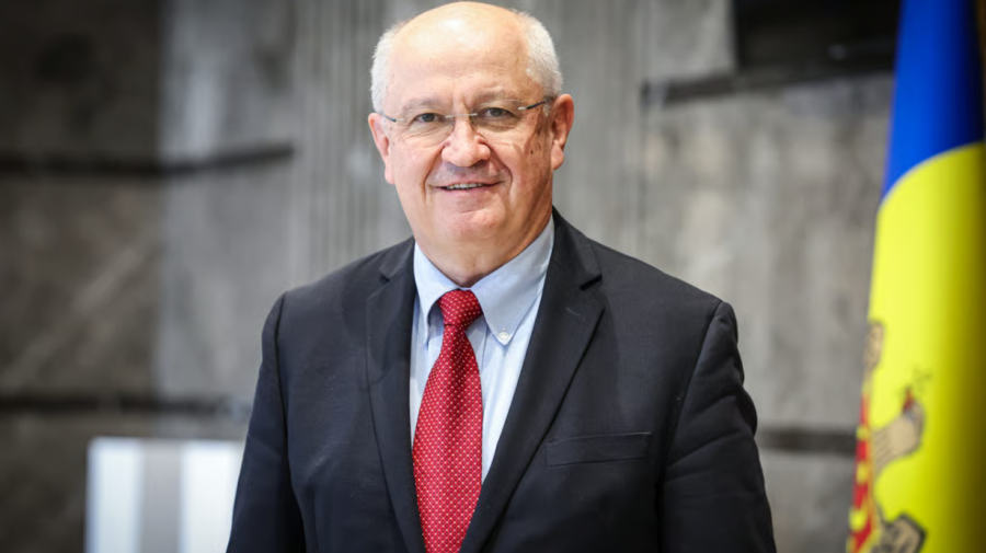 Premierul Alexandru Munteanu: „Paștele Blajinilor este o zi a reculegerii, a liniștii și a legăturii dintre generații”