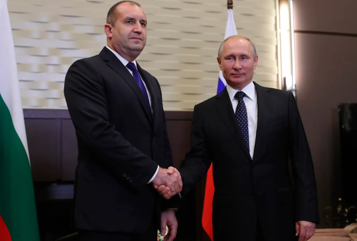 Prima reacție a Kremlinului după ce Rumen Radev a câștigat zdrobitor alegerile din Bulgaria