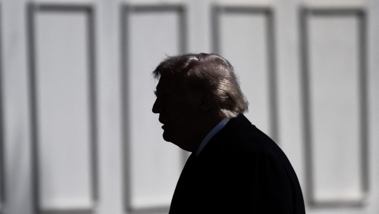 Trump crede că Iranul a fost ajutat de China să-şi refacă stocul de armament în timpul armistiţiului. „Am fost puțin surprins”