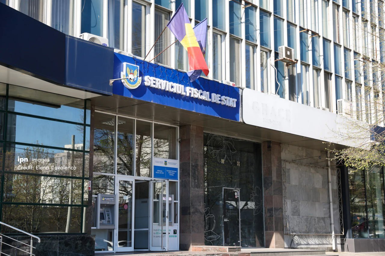 Taxele și contribuțiile salariale la buget au crescut cu peste 10% în primele trei luni din an