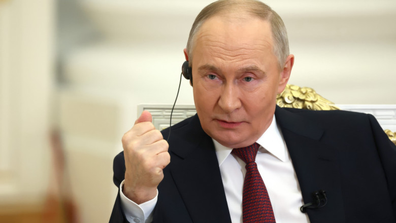 Putin justifică restricțiile internetului în Rusia: „Infractorii aud și văd totul”