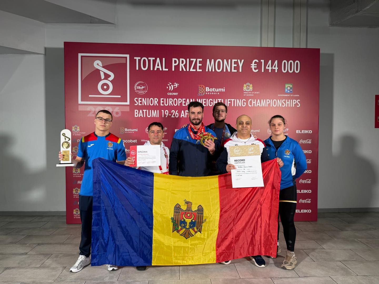 Maia Sandu l-a felicitat pe halterofilul Marin Robu pentru aurul european: E rezultatul unui efort susținut și al unei dedicări care ne inspiră pe toți