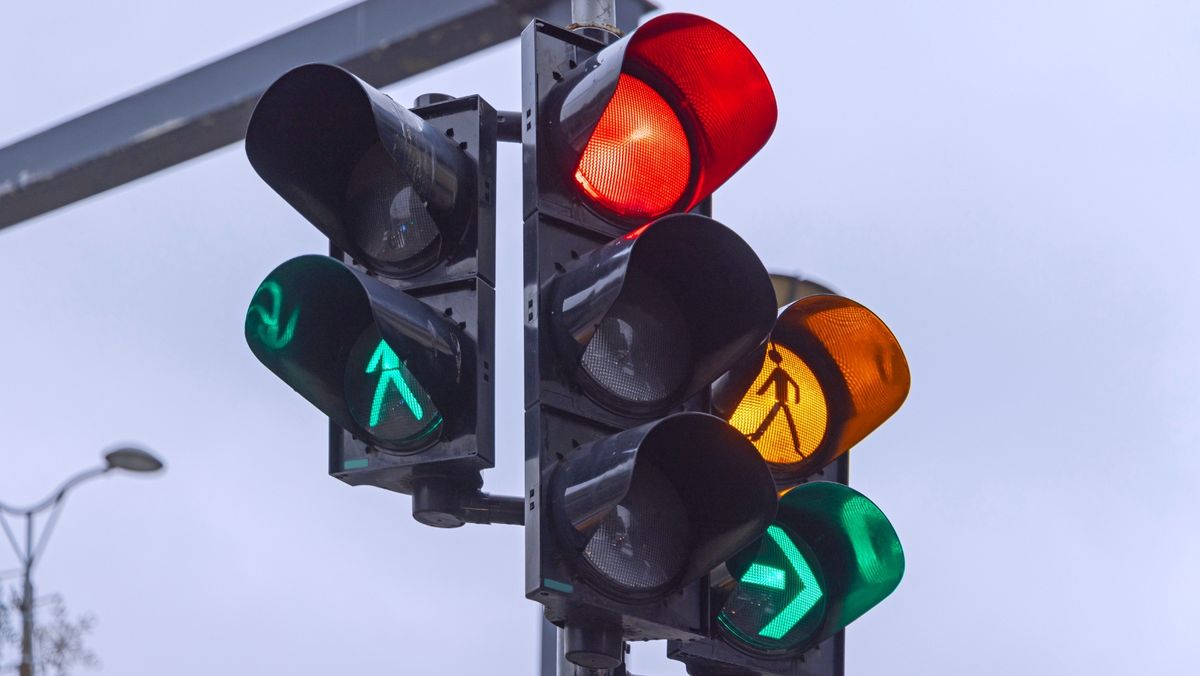 Semafoare oprite temporar în mai multe intersecții din capitală