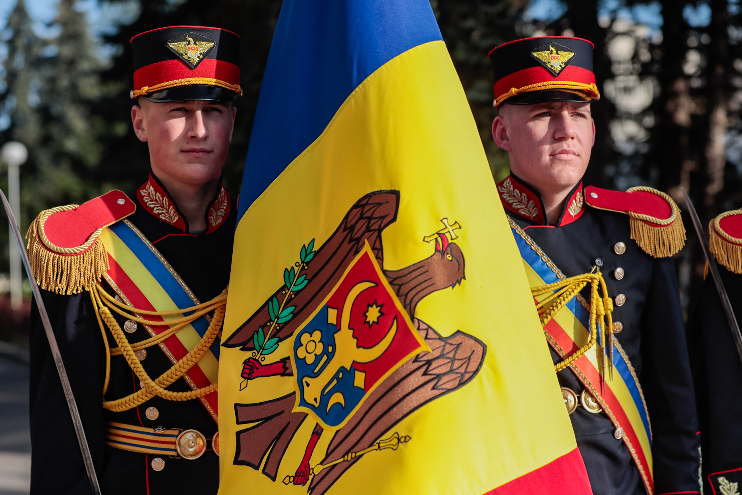 Astăzi este sărbătorită Ziua Drapelului de Stat al Republicii Moldova